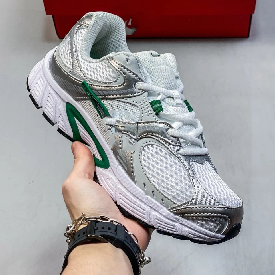 Nike V5 Rnr